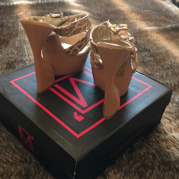 Women heels - Picture 3 of 5